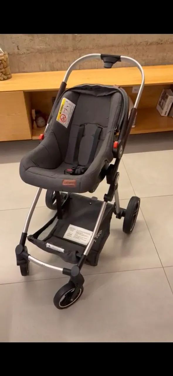 Carrinho e bebê conforto. - Foto 3