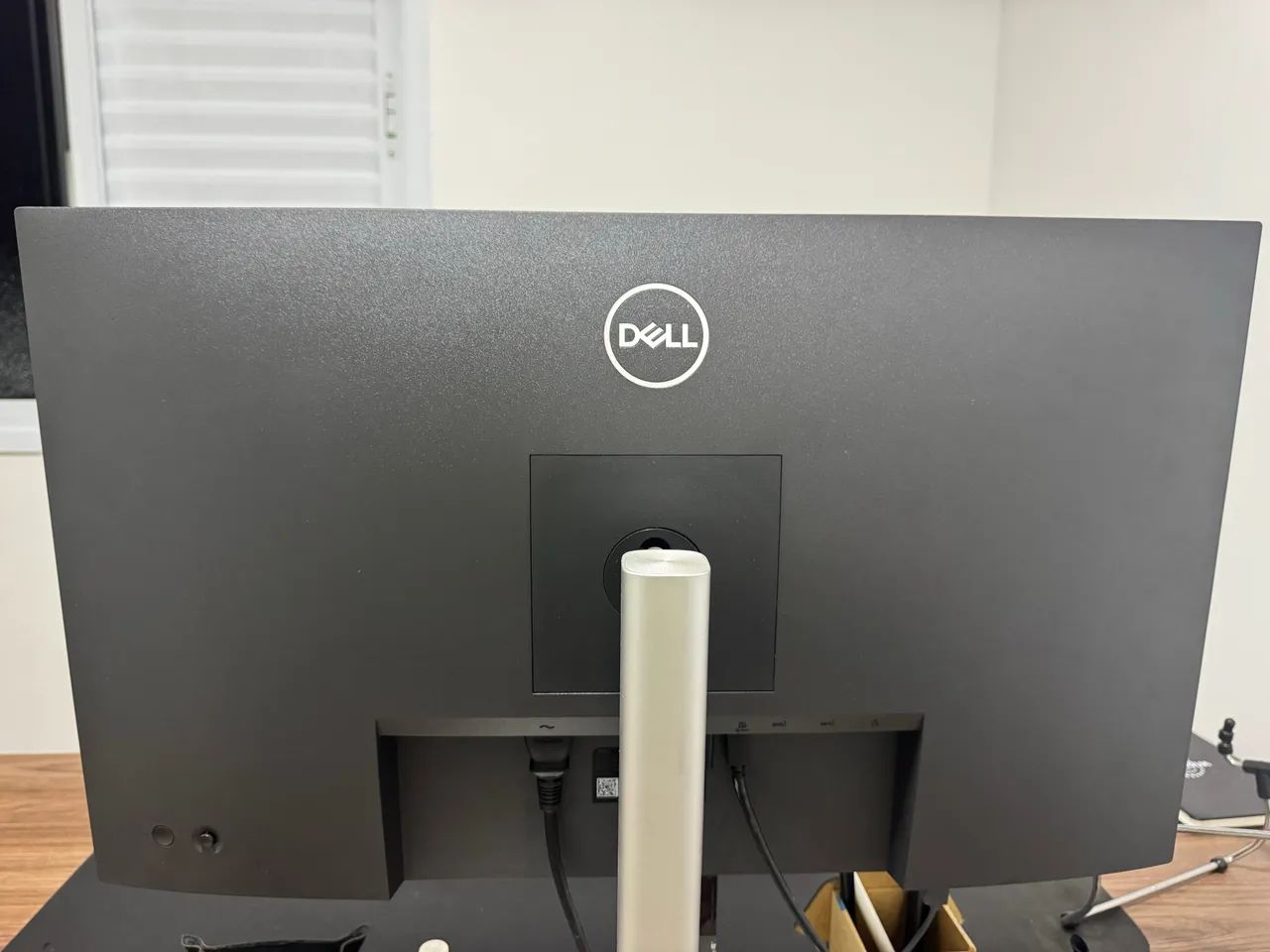 Monitor Dell P2723QE - 27 Polegadas, 4K e USB-C - Foto 2