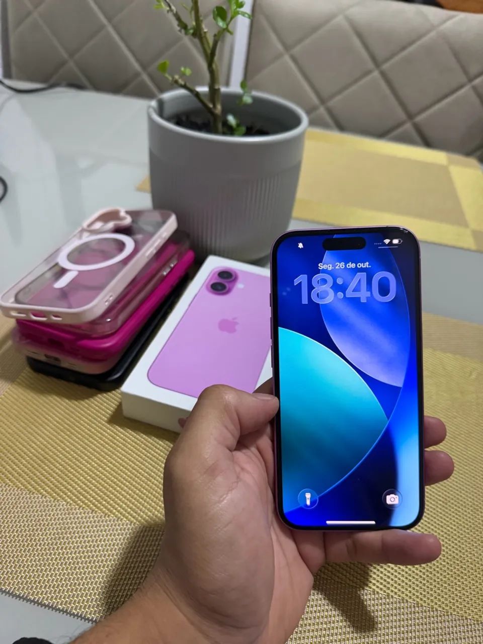 iPhone 16 
