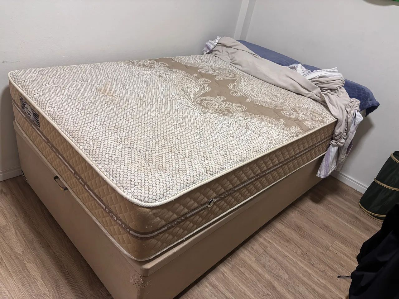 Conjunto cama baú e colchão de mola viuva