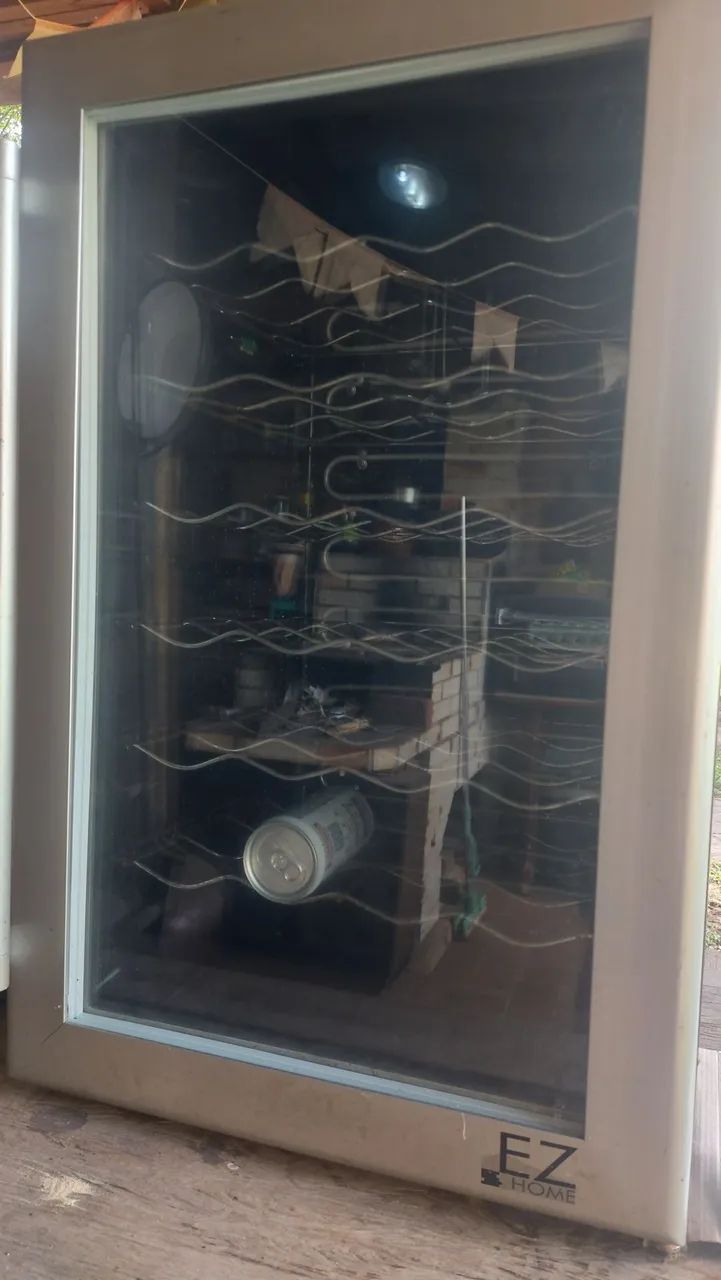 Adega Climatizada 24 Garrafas Com Compressor e Painel Digital "Entrega Grátis "