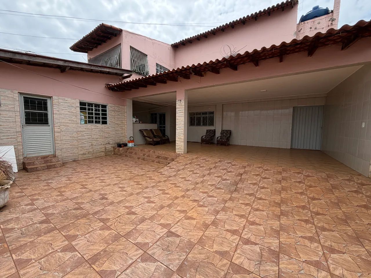 CASA À VENDA - SETOR SUL DO GAMA