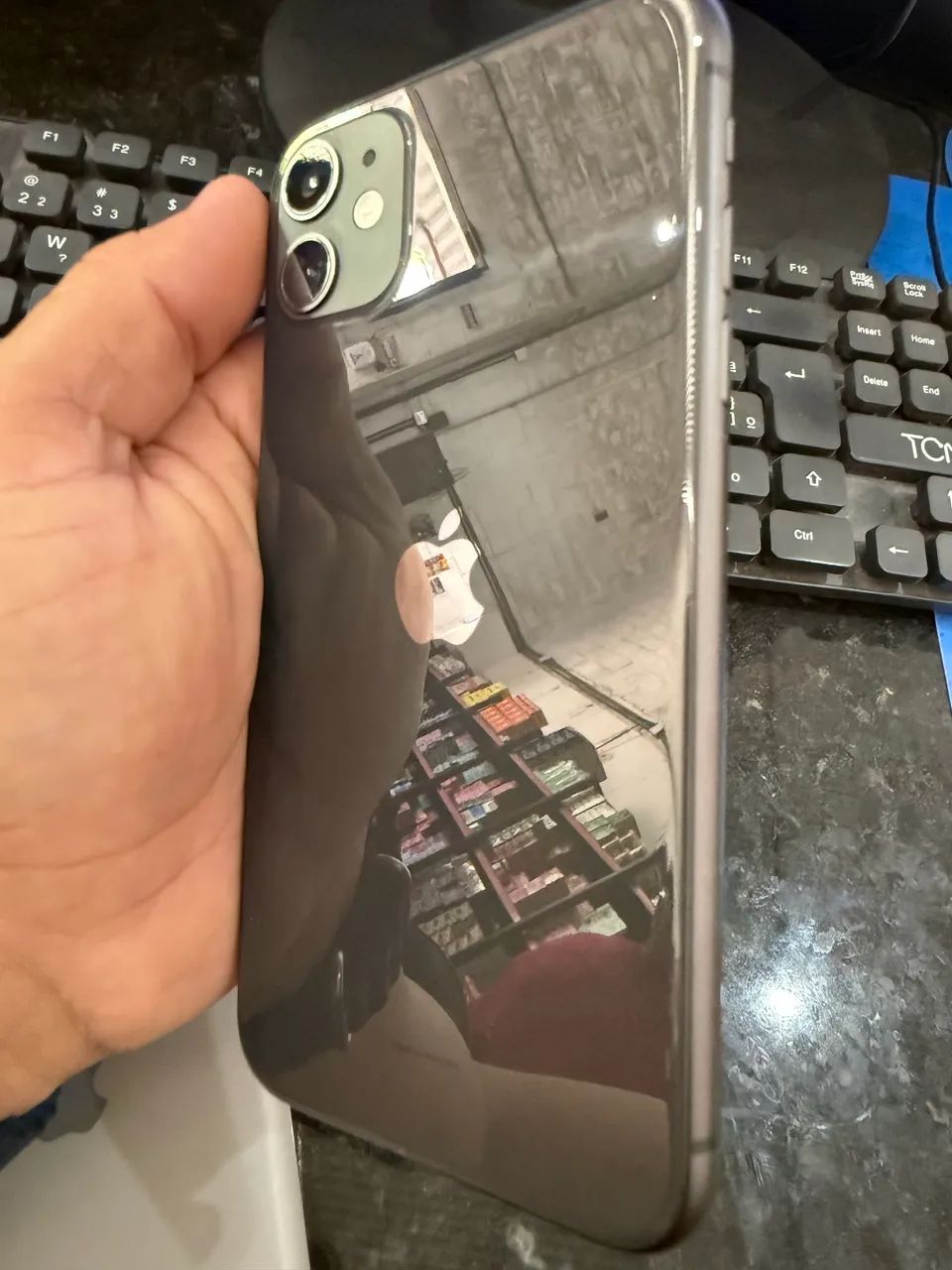 iPhone 11 de 128gb - Foto 2