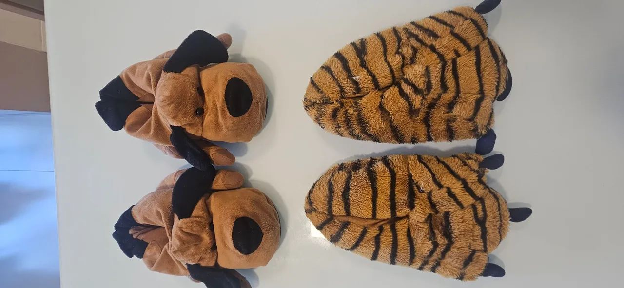 2 pares de pantufas