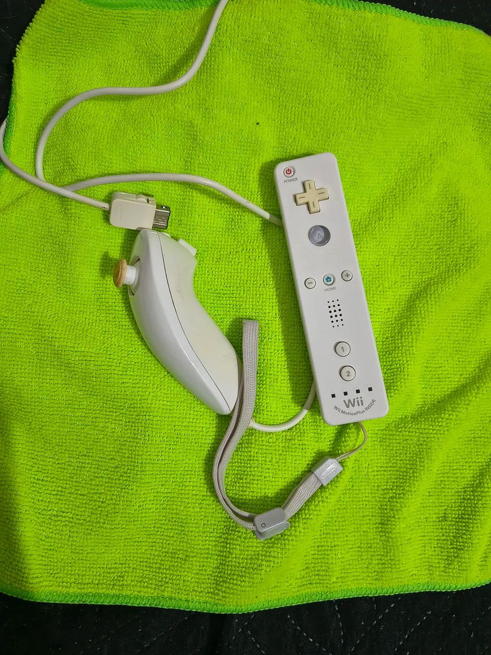 Wii Remote com motion plus e Nunchunk originais 
