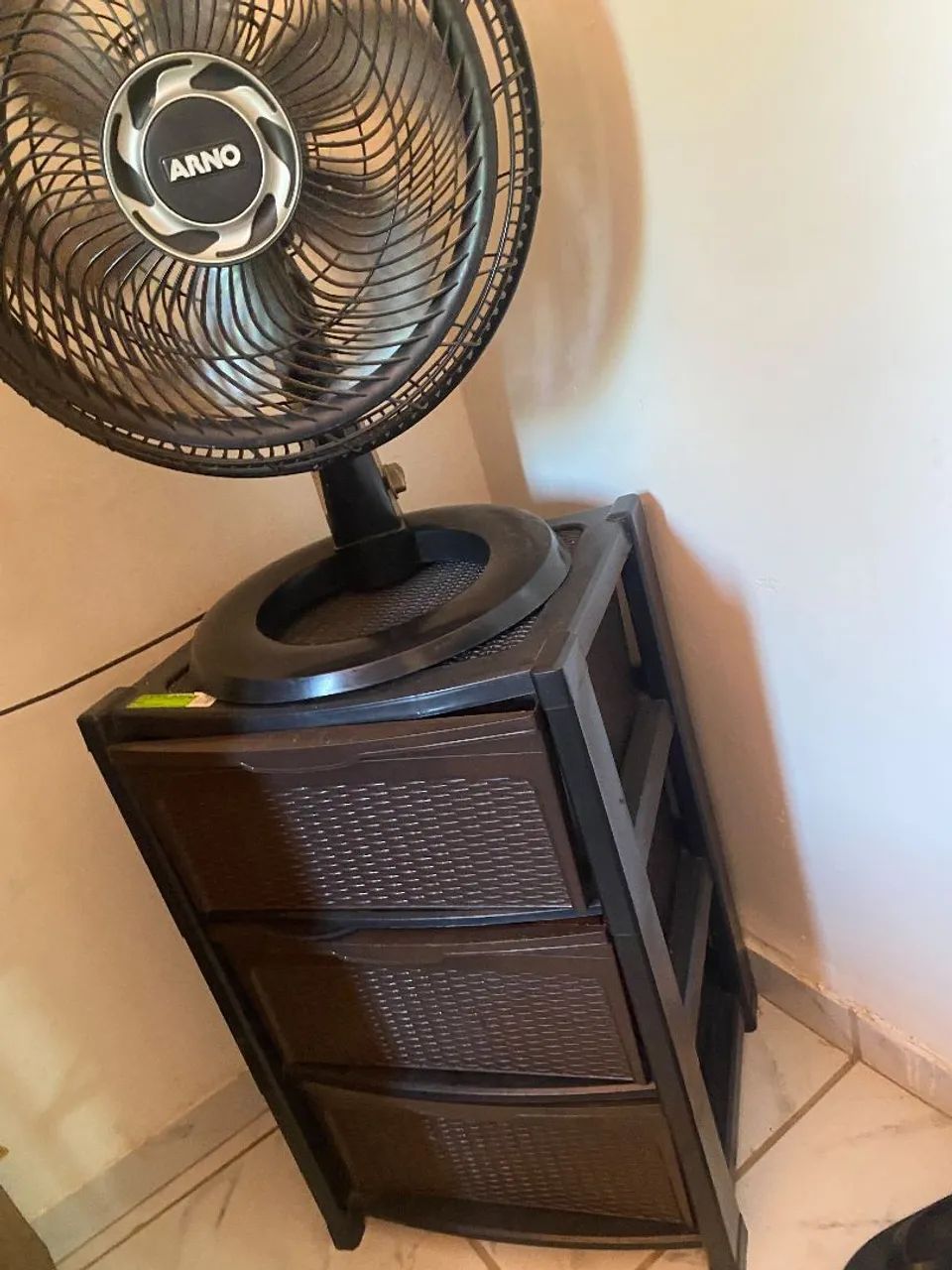 Gaveteiro com ventilador arno 