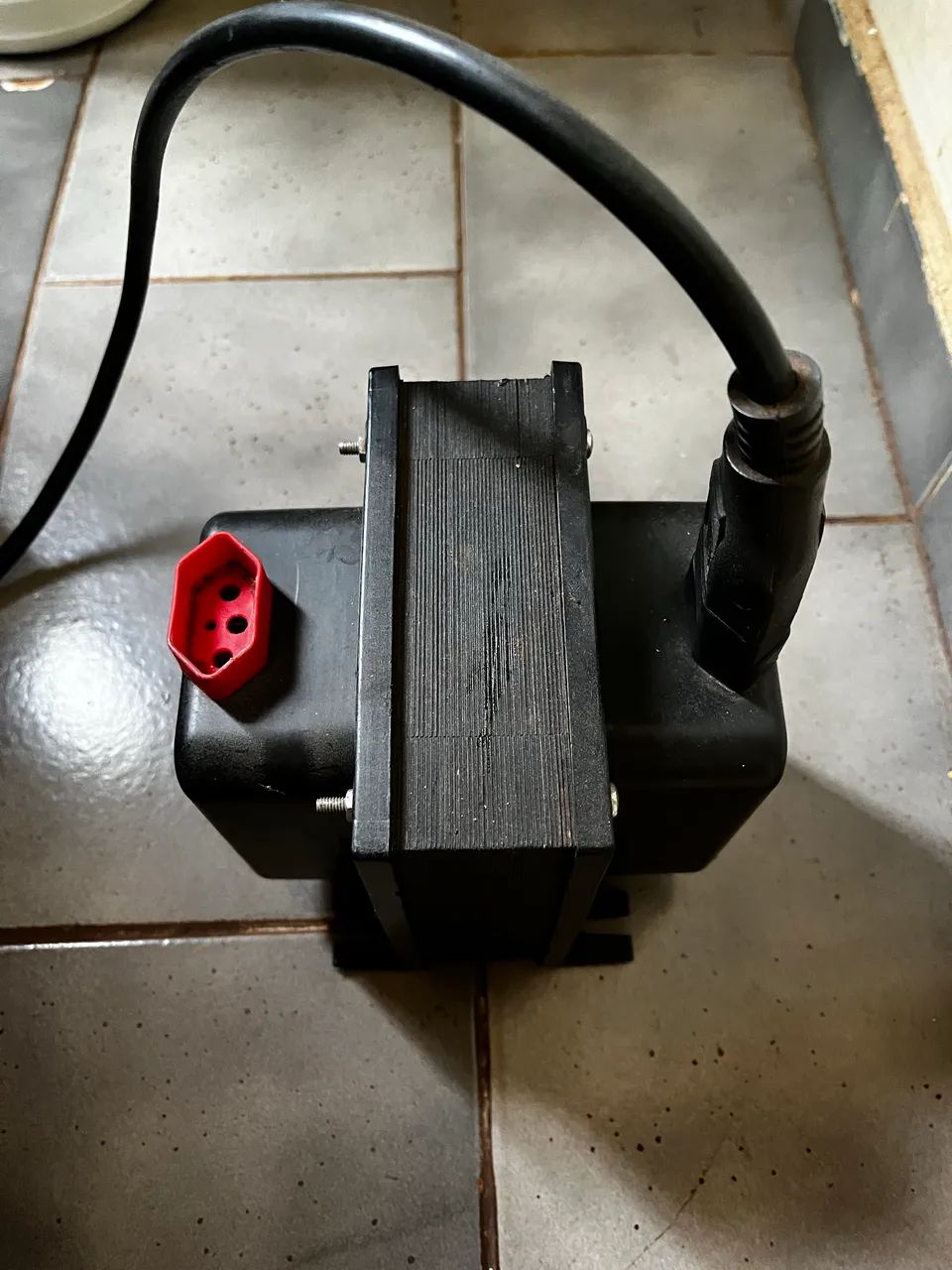 Transformador Bivolt 7000VA - Foto 2