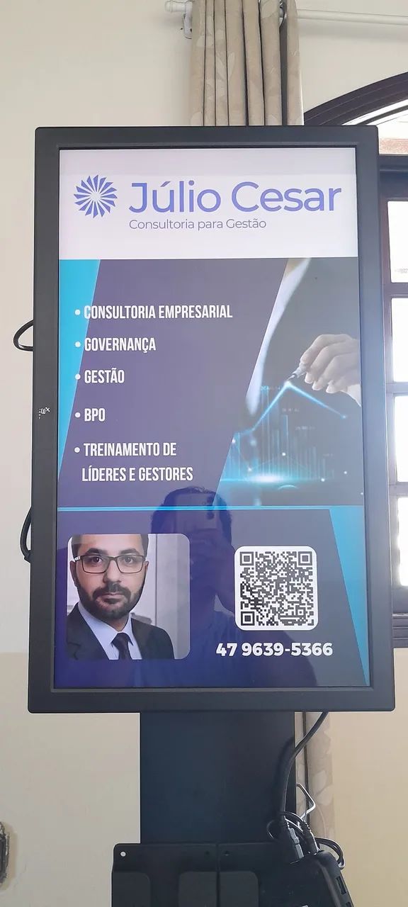 Totem publicitário  - Foto 3