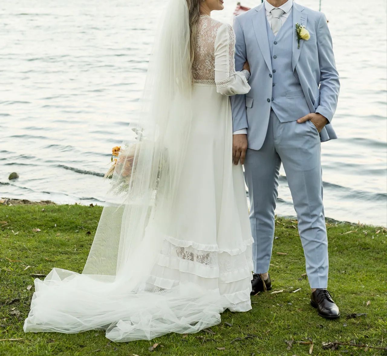 Vestido de noiva em renda e pérolas  - Foto 3