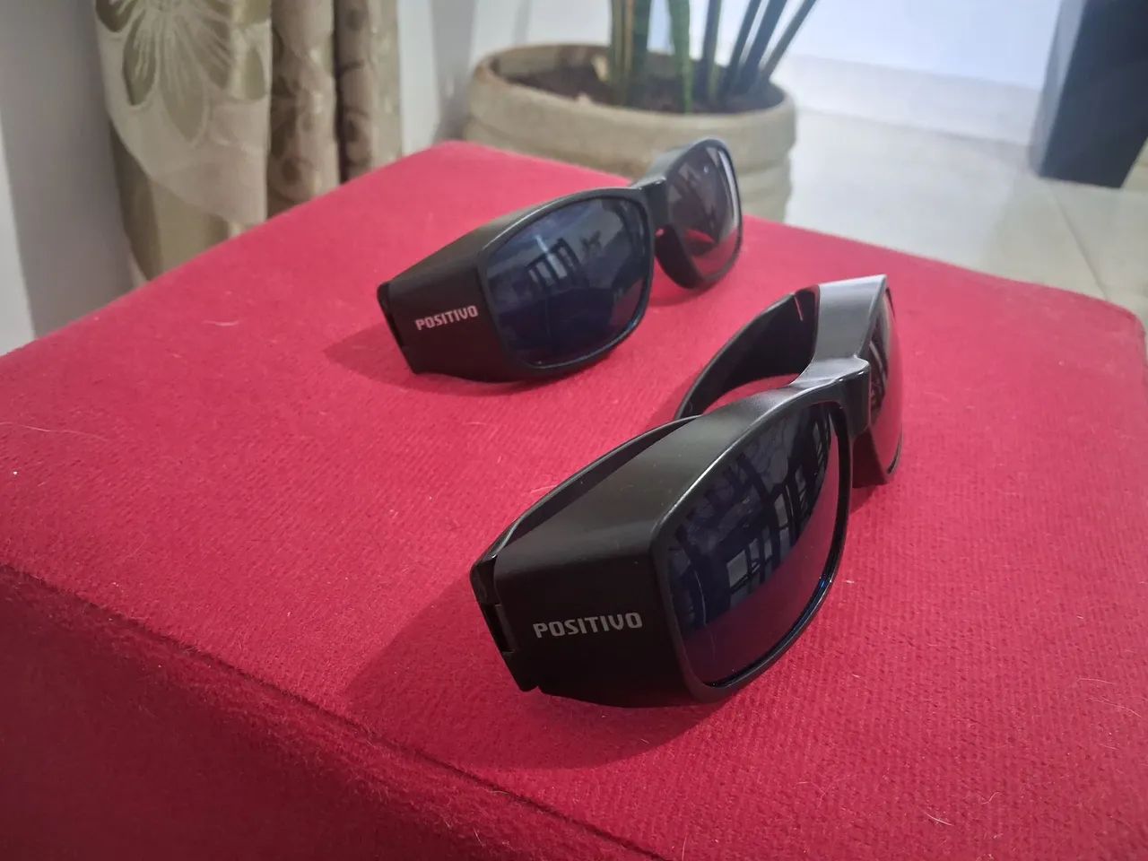 Vendo par de óculos 3D - Foto 2