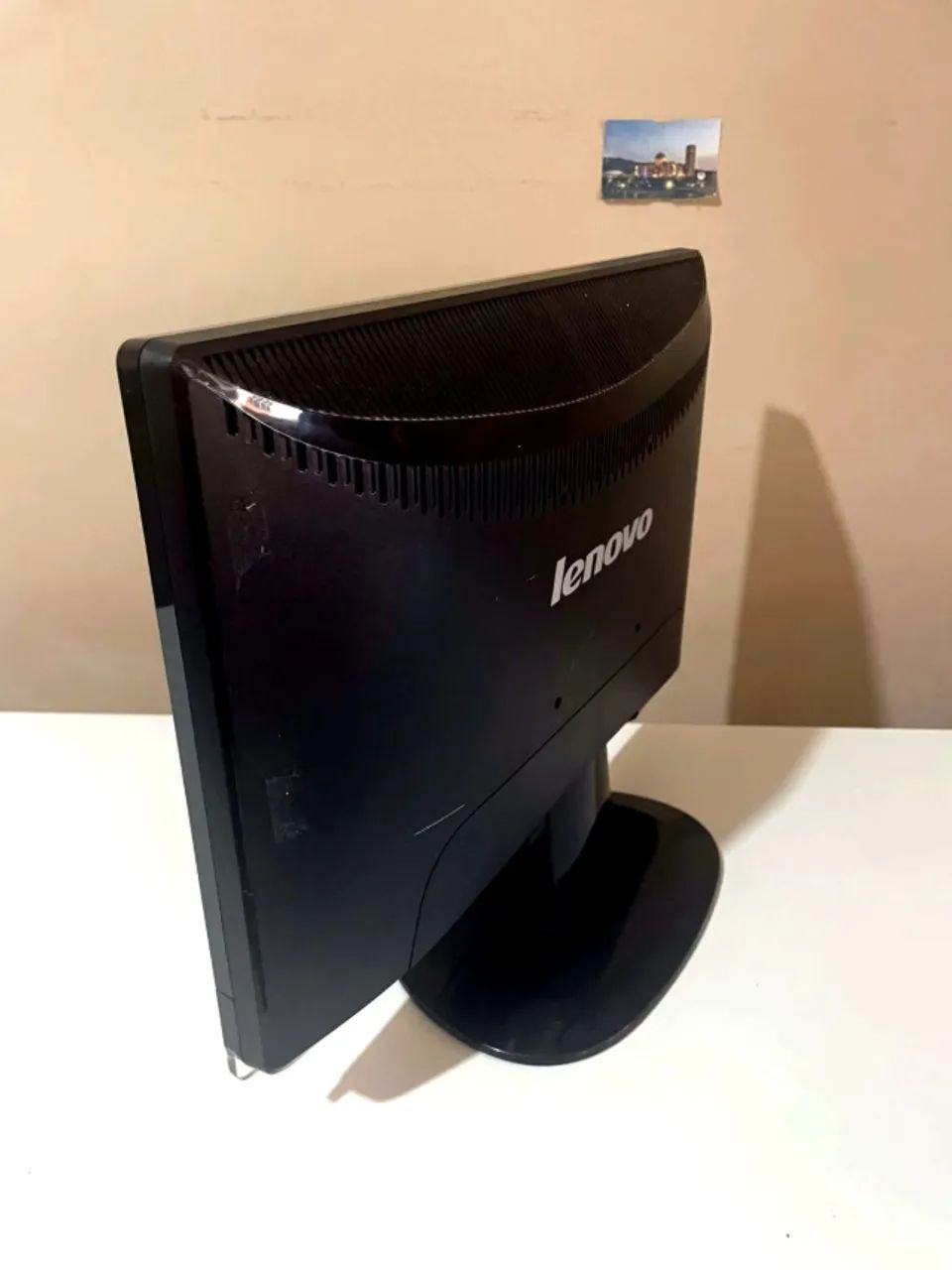 MONITOR LENOVO D1960WA 19" - USADO, FUNCIONANDO PERFEITAMENTE - Foto 3