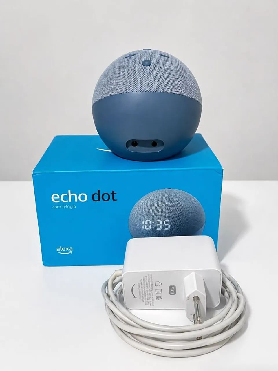 Alexa 4º Geração com display de relógio