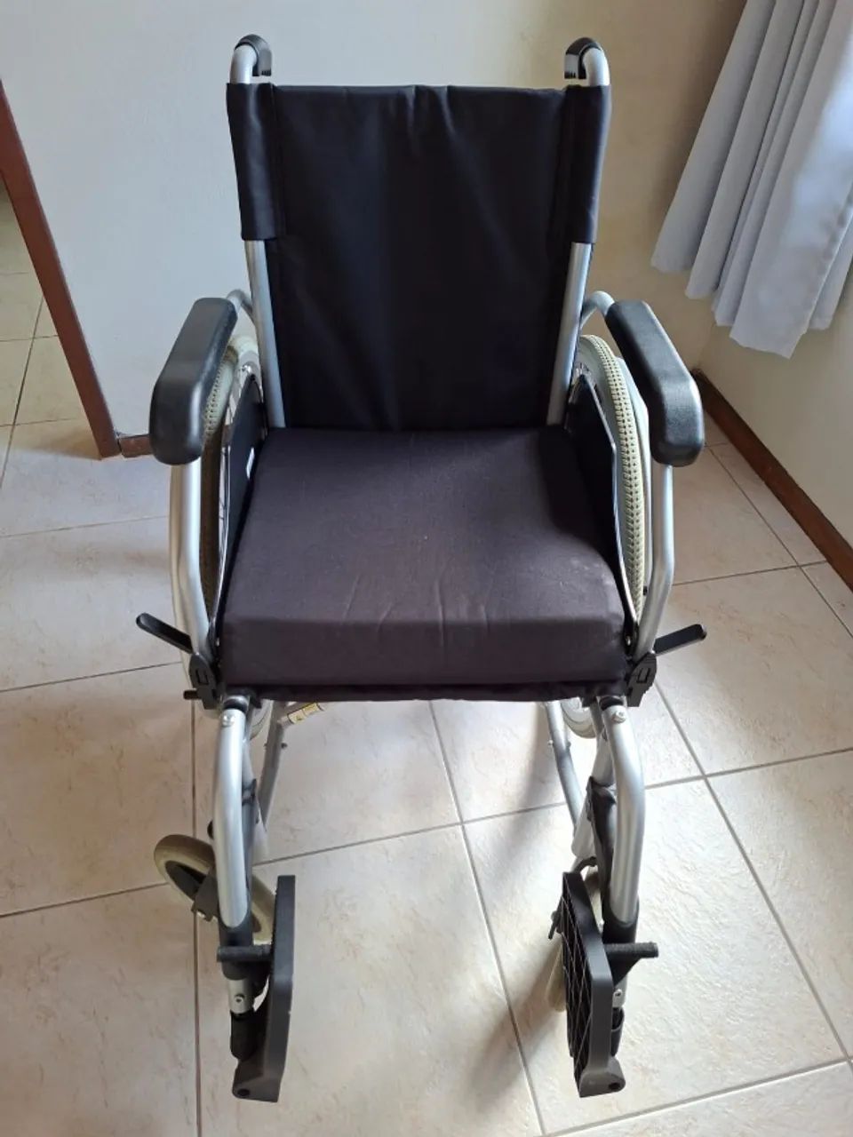 Cadeira de Rodas CDS Confort em Alumínio - assento aprox. 42 cm - Foto 2