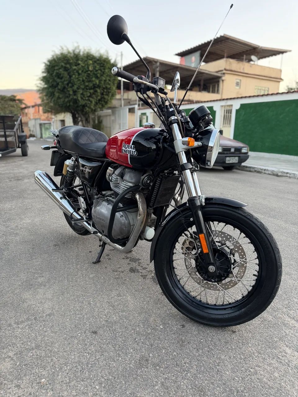 Royal Enfield Interceptor 650 - Foto 2