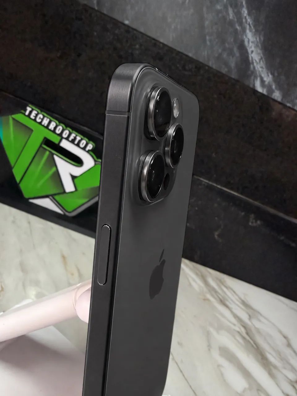 iPhone 15 Pro Max 256gb Preto | Loja física | Até 18x - Celulares