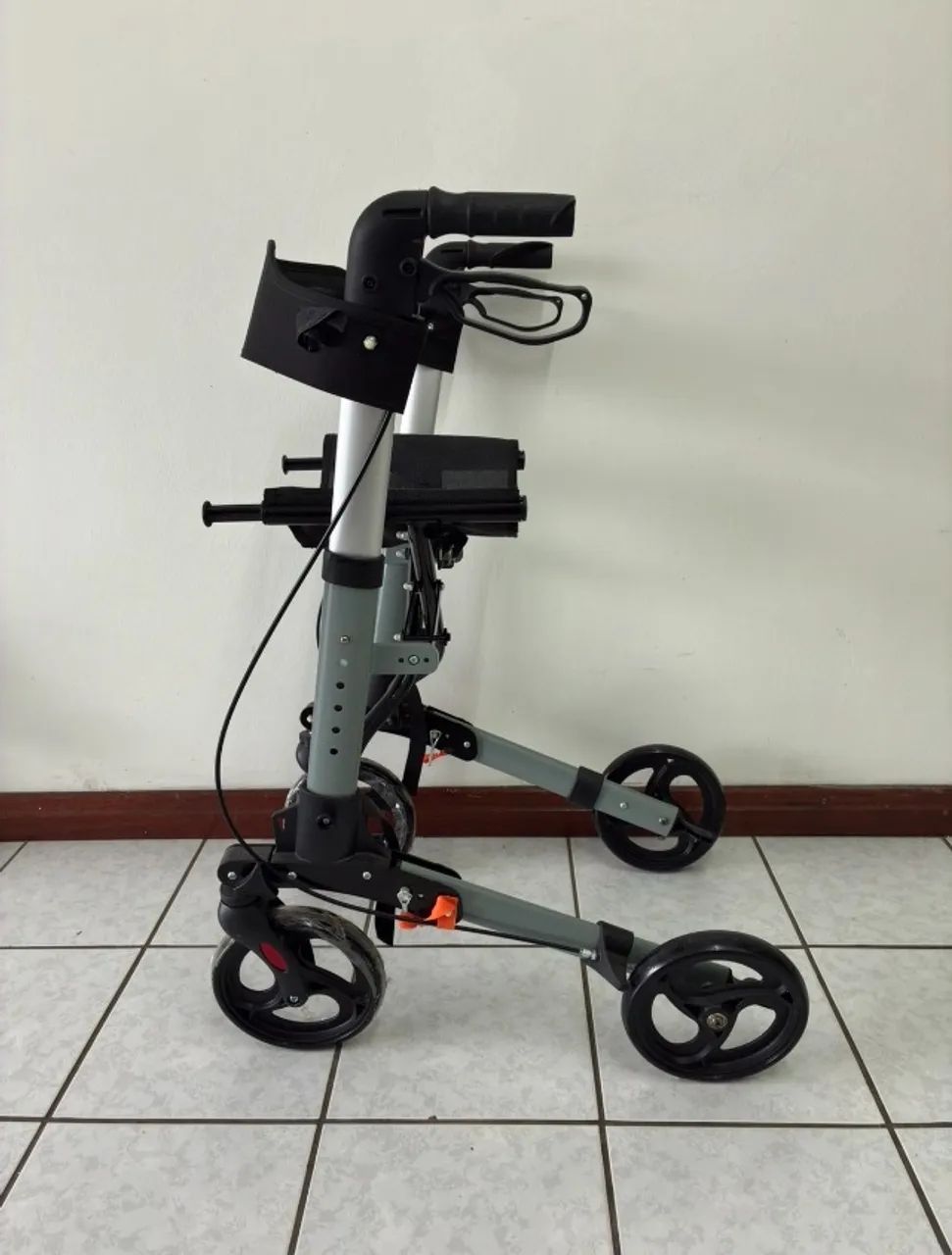 Andador Premium 4 Rodas SC303 Hidrolight