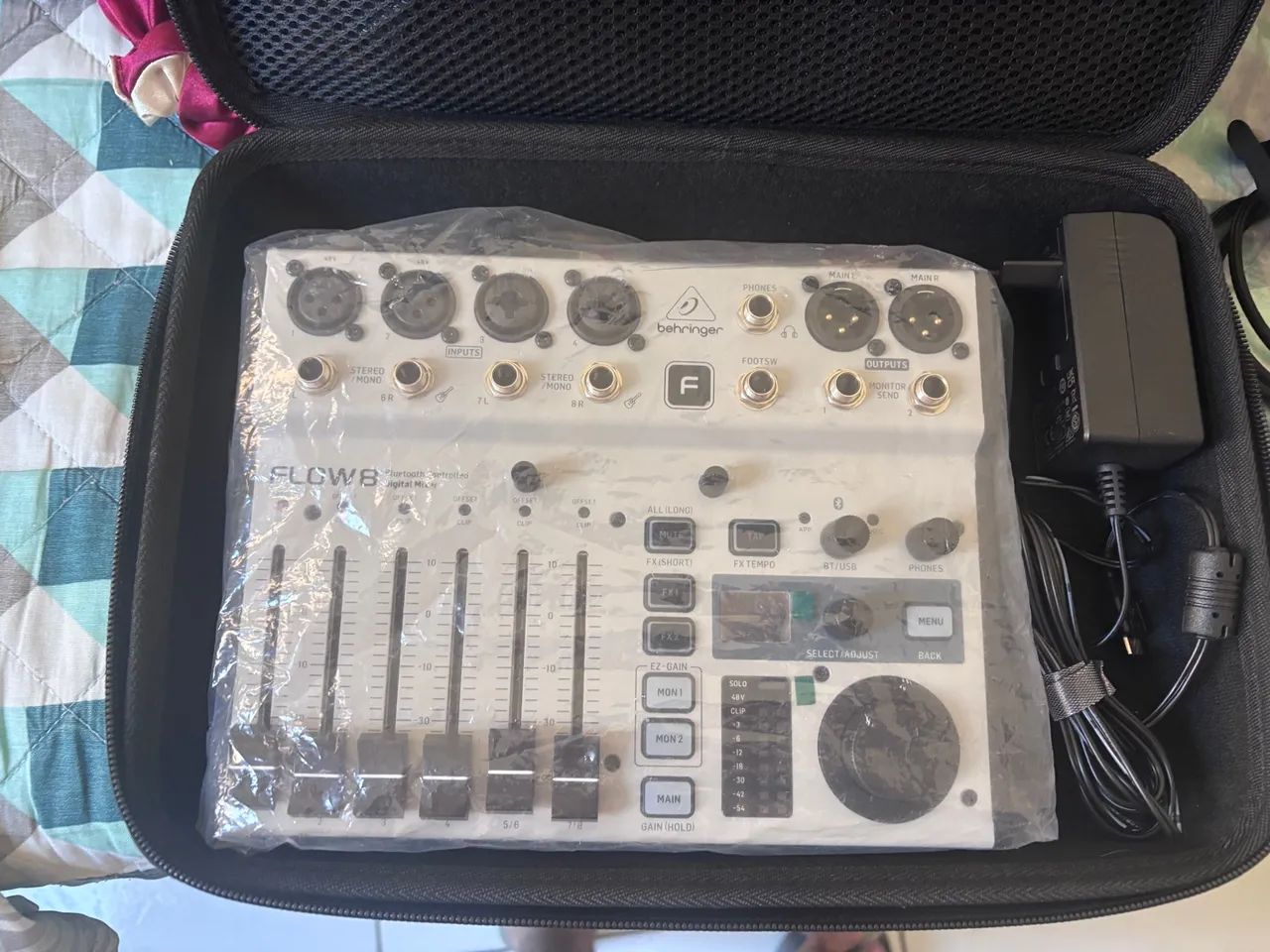 Mesa digital Behringer Flow 8 - Foto 2