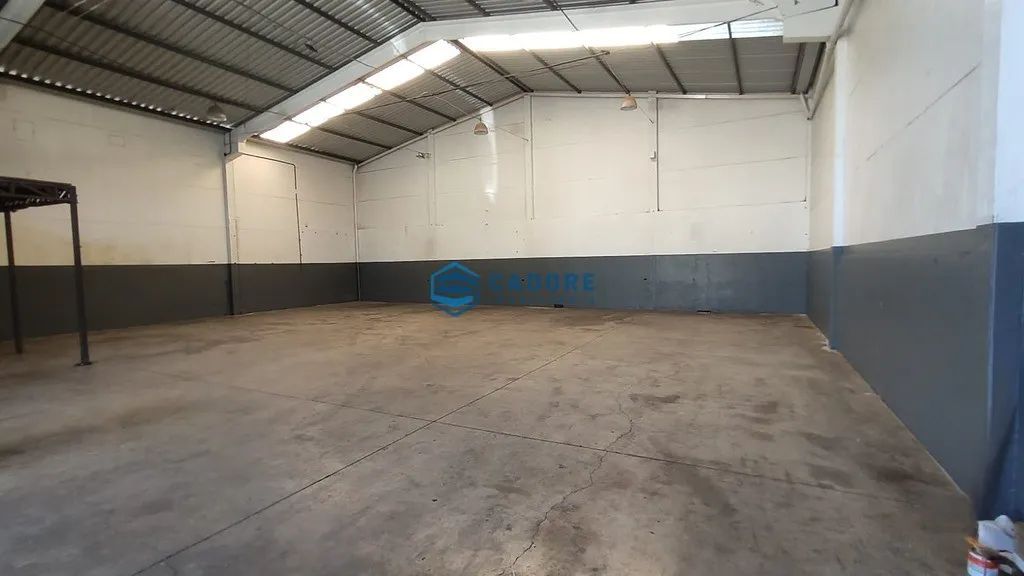 PAVILHÃO 418m² NO ANA RECH - Foto 3