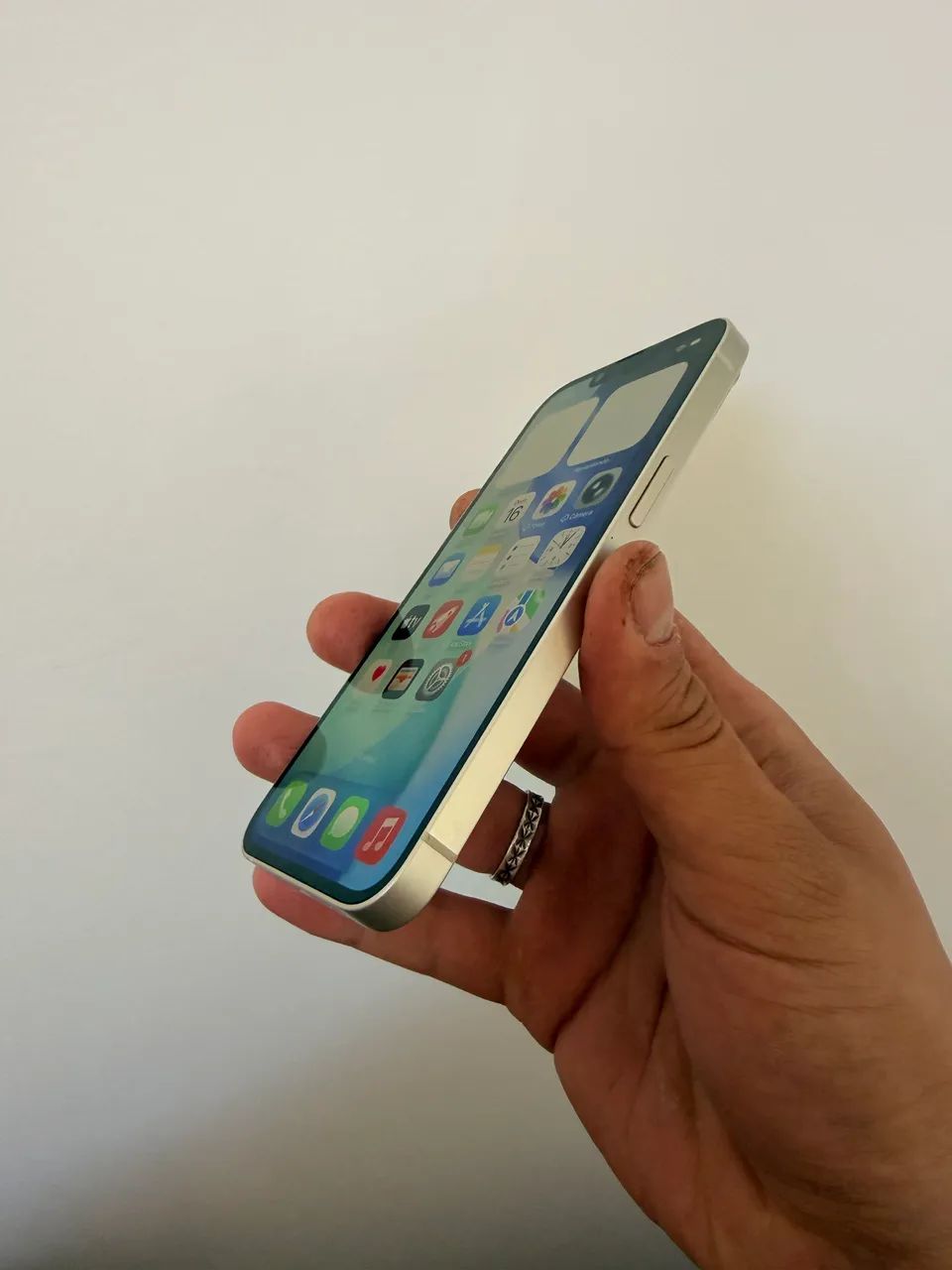 iPhone 14 256gb Branco - Foto 2