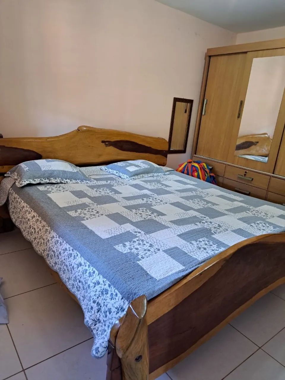 Cama de Madeira pura