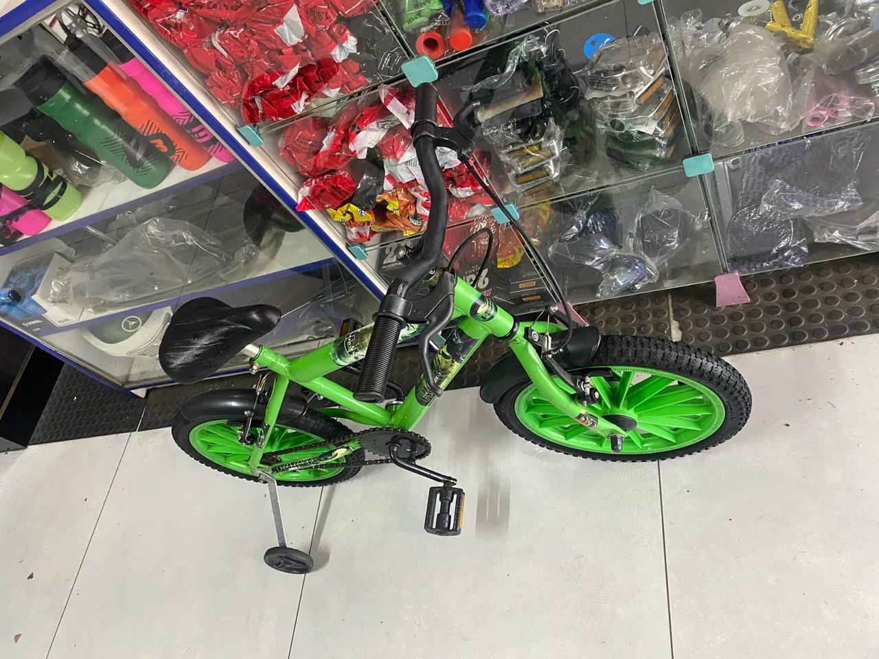 Bicicleta infantil Hulk - Foto 4