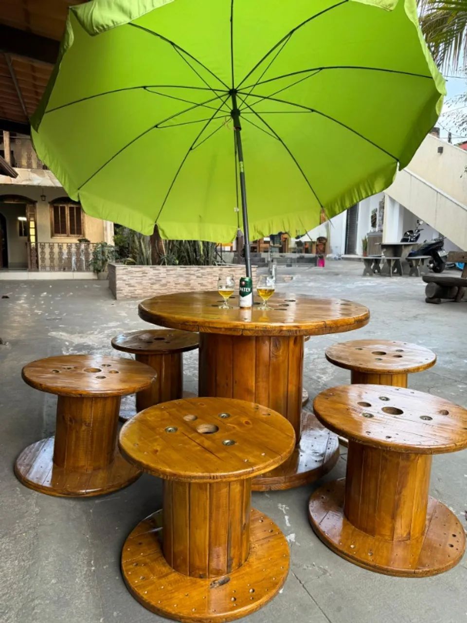 Mesas Rústicas em Madeira para Área Externa - Estilo, Conforto e Durabilidade! - Foto 5