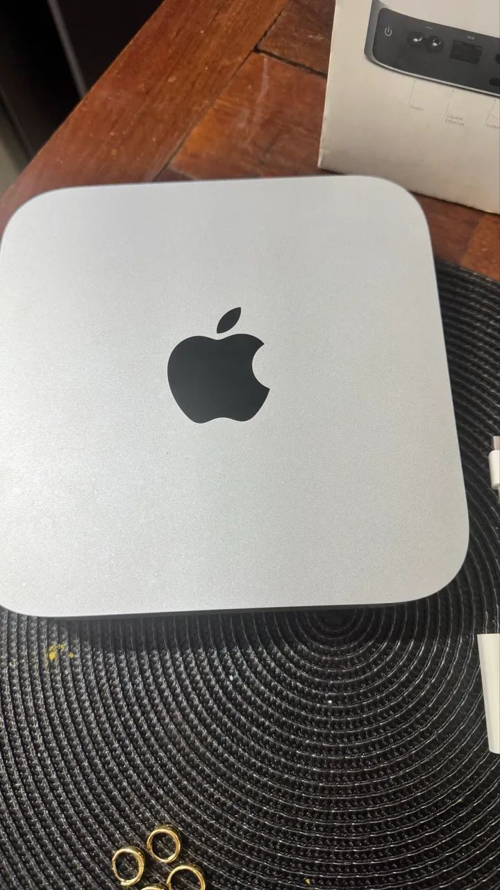 【箱無し】Apple Mac mini シルバー Apple Mac mini シルバー 本体 箱無し】Apple Mac mini シルバー