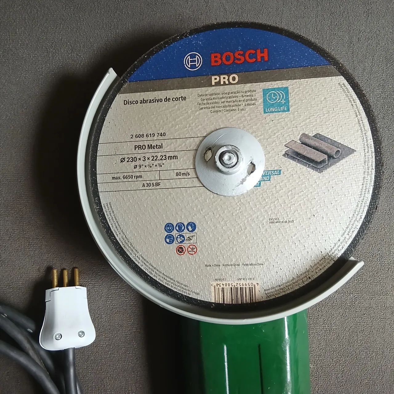 Esmerilhadeira Bosh 1200 whats 9 polegadas Industrial - Foto 2