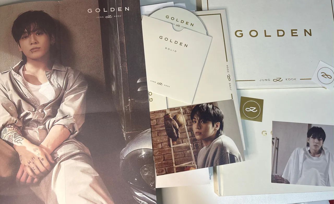 Álbum Jungkook Golden  - Foto 2