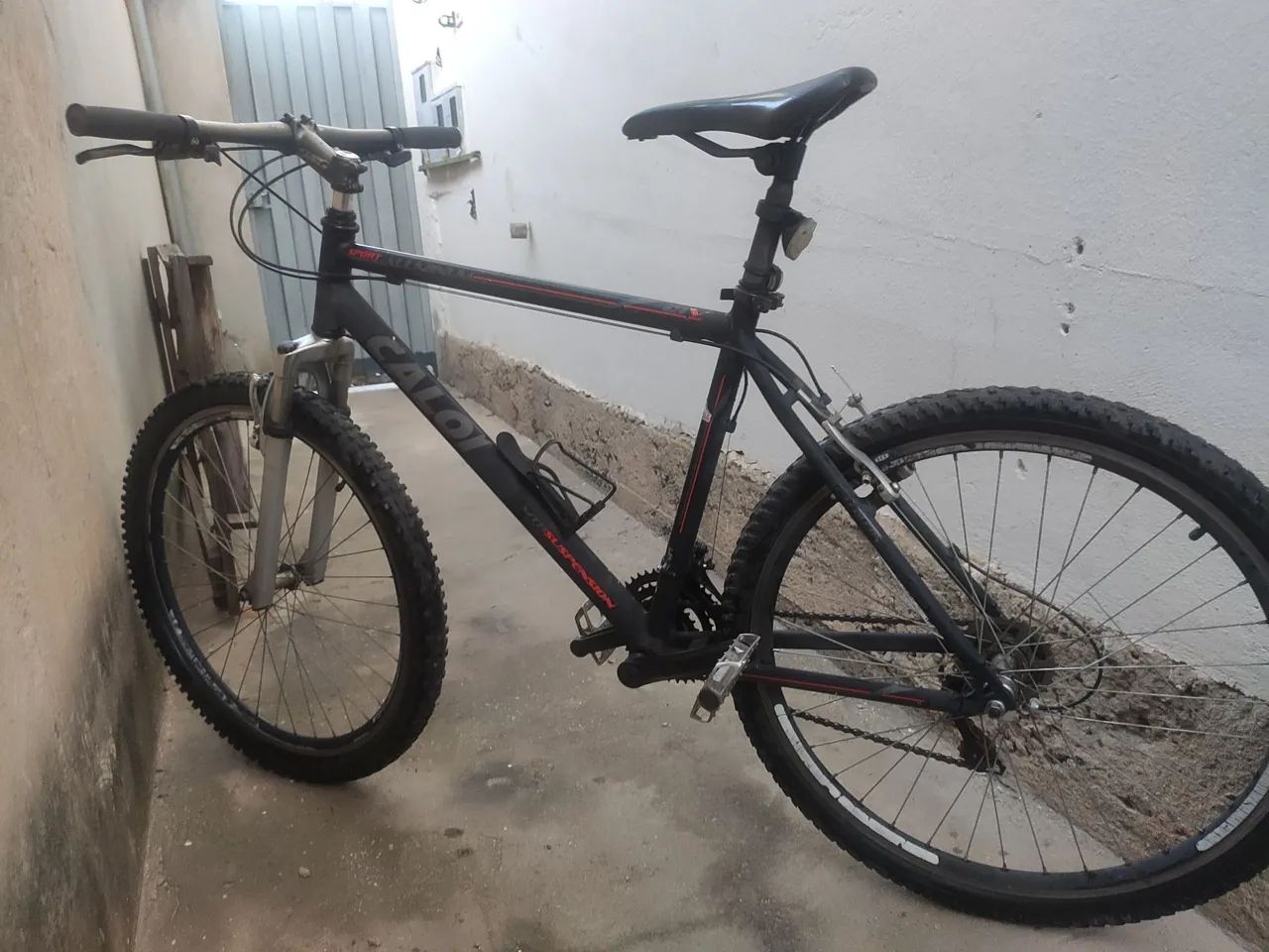 Bicicleta aro 26 Caloi Alumínio 21v - Foto 4