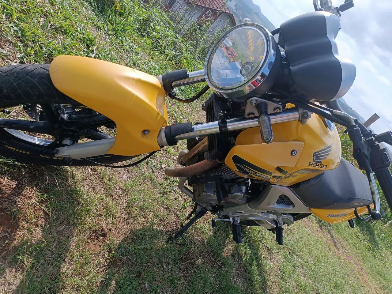 CBX Twister  - Foto 2