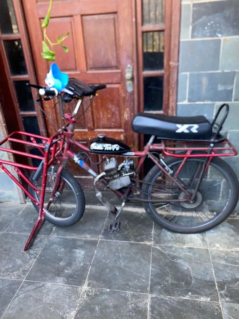 Motorized cargo bicycle423932592726353921