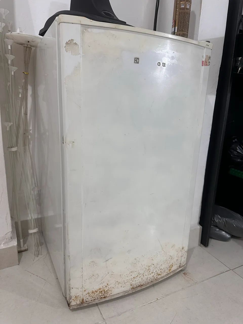 Vendo Frigobar com Defeito - Foto 3