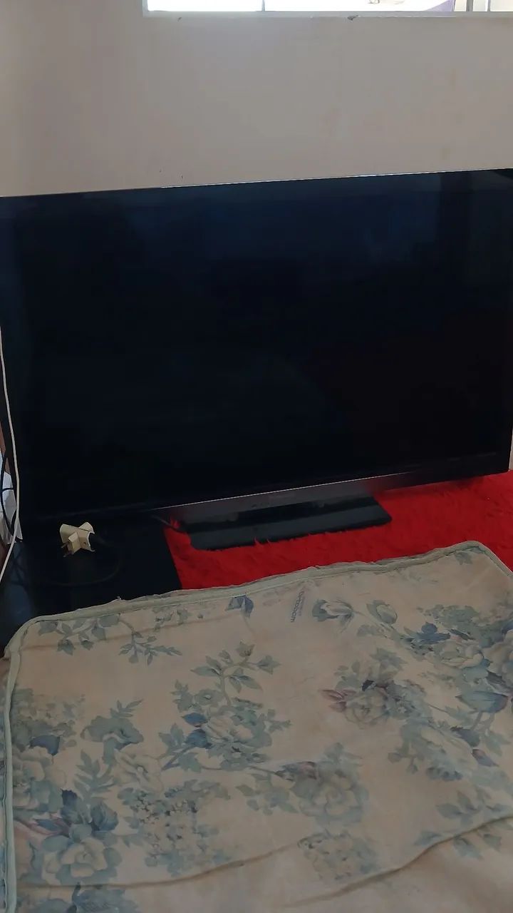 vendo tv Panasonic 43pol. com defeito - Foto 2