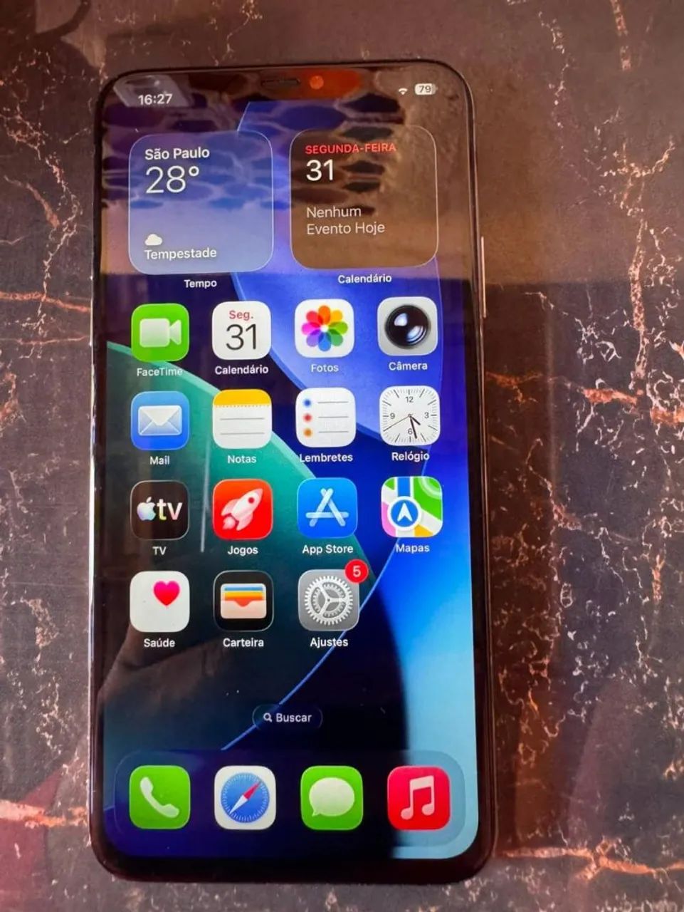 iPhone 11 Pro Max 64 G Dourado  - Foto 2
