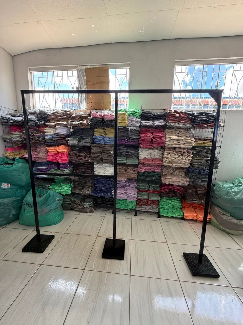 Arara de ferro para loja  - Foto 2