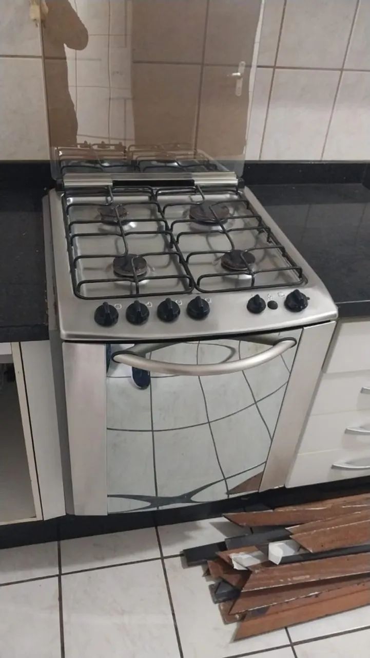 Vendo mármore com Cuba completa e fogão embutido  - Foto 2