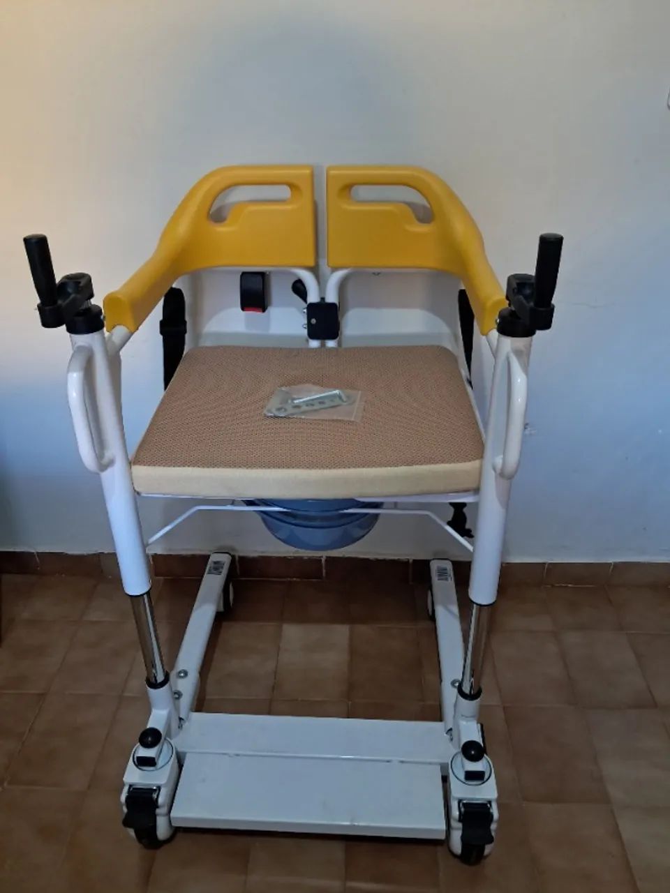 Cadeira de rodas de transferência  - Foto 2
