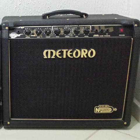 Cubo de guitarra meteoro Nitrus 100