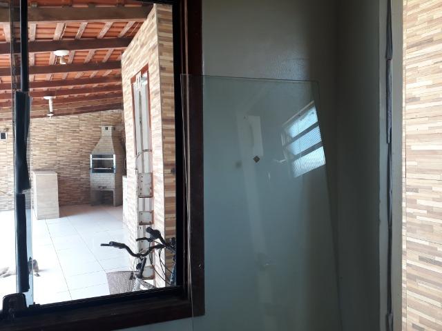 Casa com Piscina e 3/4, Com excelente acabamento - Foto 9