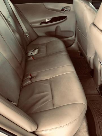 Corola altis 2012 Blindado nível 3 muito novo ac troca - Foto 5