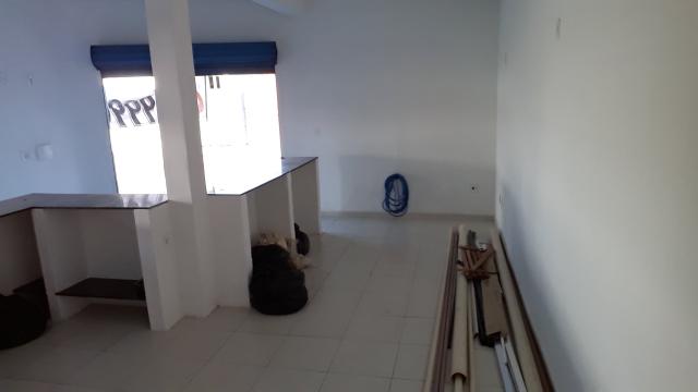 Excelente Lojão ótima localização - Foto 7