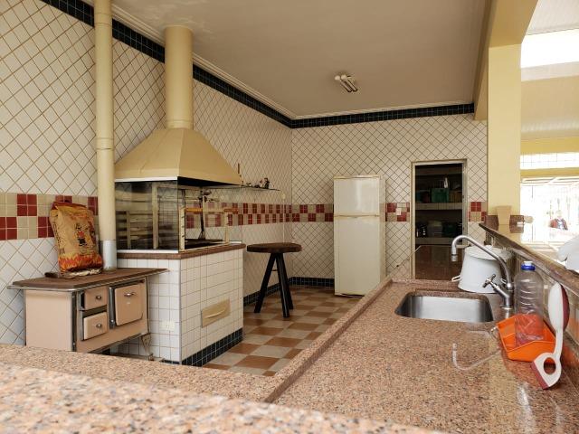 Sobrado em Tremembé - 4 suítes - banheira de hidromassagem - planejados - área gourmet - Foto 18