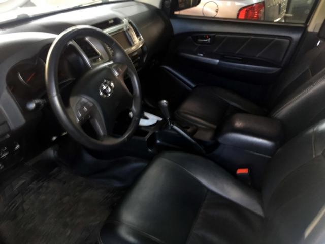 TOYOTA HILUX CD SRV D4-D 4X4 3.0 TDI DIESEL AUT - Foto 9