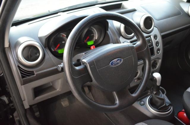 Fiesta hatch 1.6 class flex 4p manual *segundo dono*completo - Foto 10