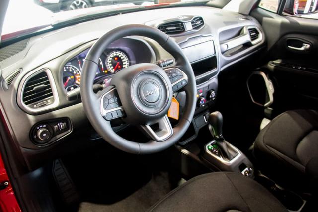 JEEP RENEGADE BASE AT 1.8 FLEX - Foto 8