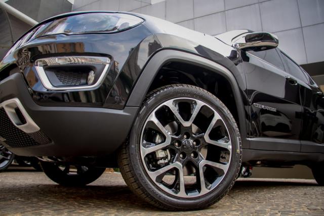 JEEP JEEP COMPASS LIMITED DIESEL 2.0 - Foto 6