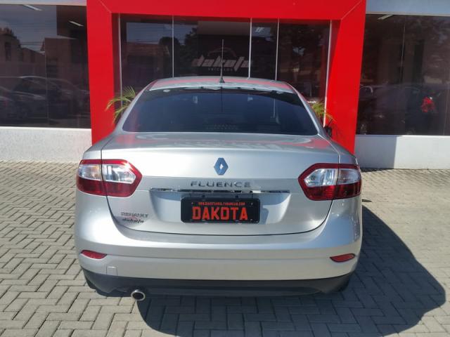 RENAULT FLUENCE DYNAMIQUE 2.0 16V HI-FLEX AUT. 2015 - Foto 6