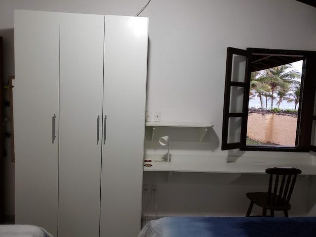 Linda e ampla casa à beira mar - Foto 13