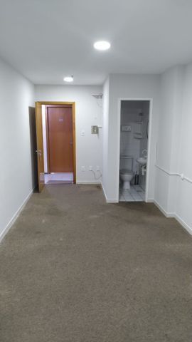 Sala com 22m² Tancredo Neves